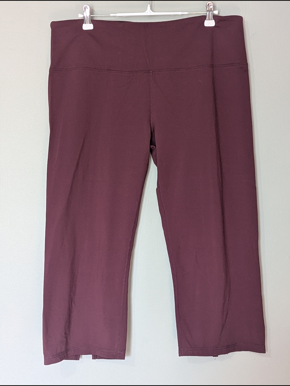 Kirkland‎ Women's High-Waist Maroon Cropped Leggings